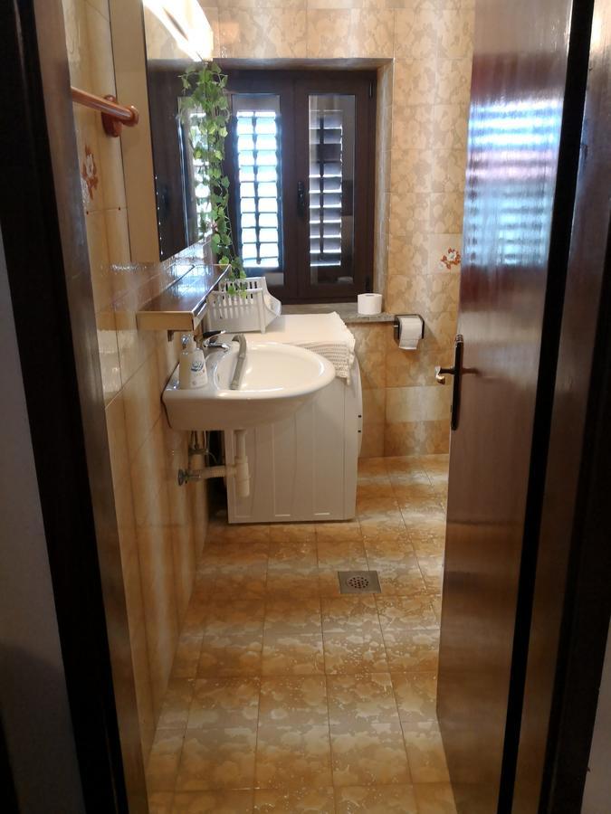 Apartmaji, Sobe - Obzidje Hotel ไพราน ภายนอก รูปภาพ